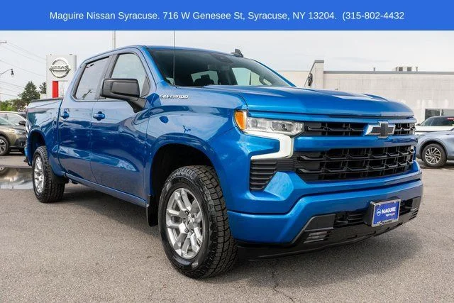 Used 2022 Blue Chevrolet RST image 4