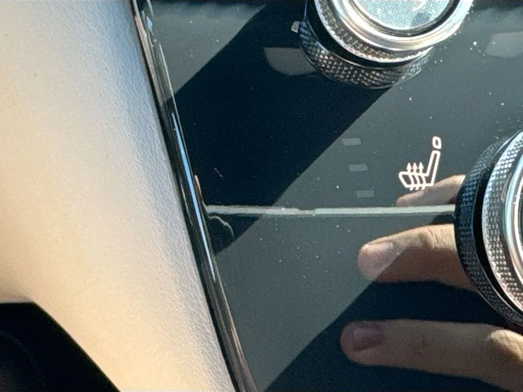 New 2027 RADIANT WHITE INFINITI Luxe AWD image 20