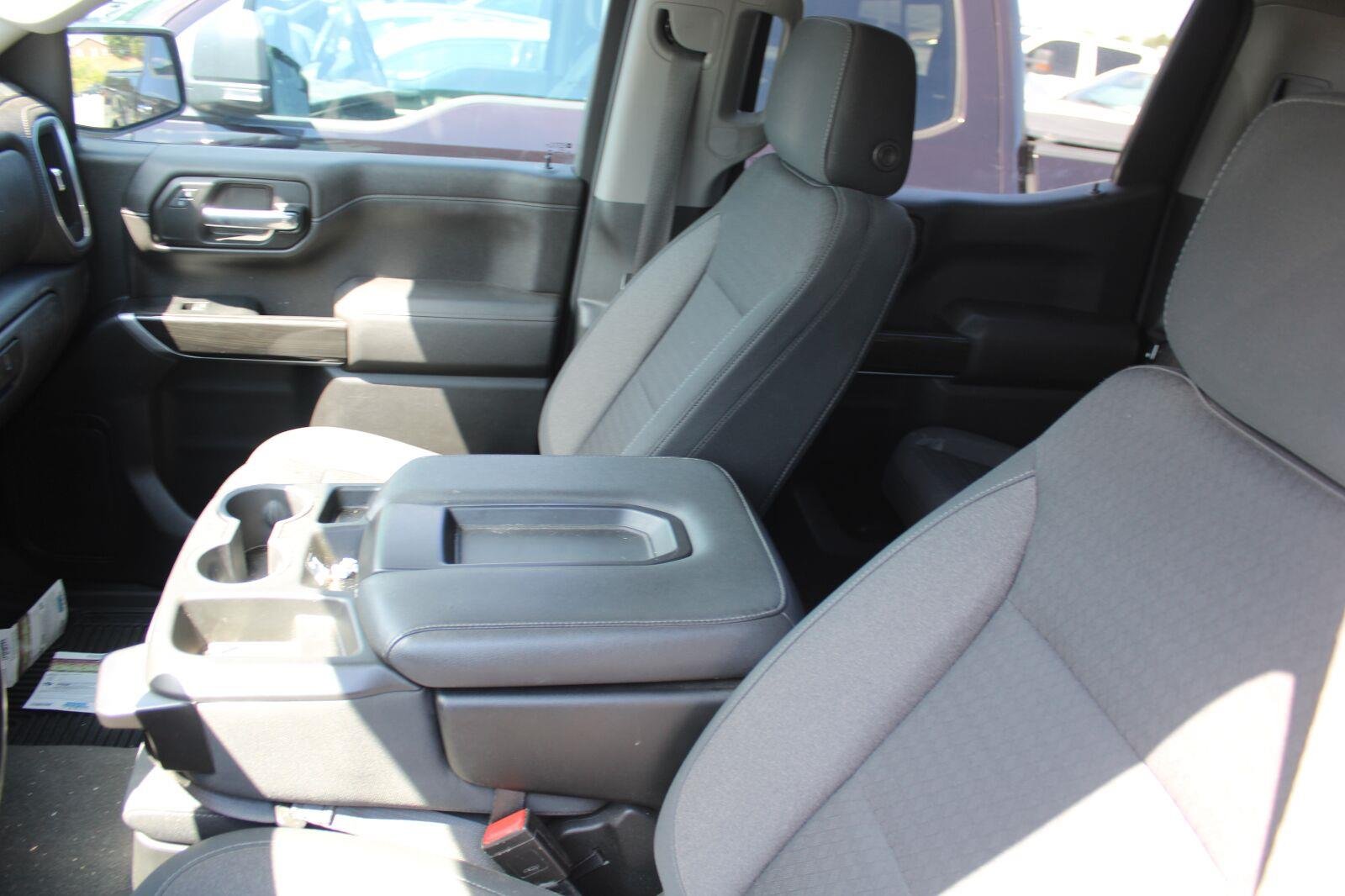 Used 2021 Black Chevrolet LT image 8