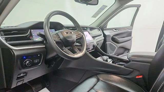 Used 2023 Black Jeep 4xe image 16