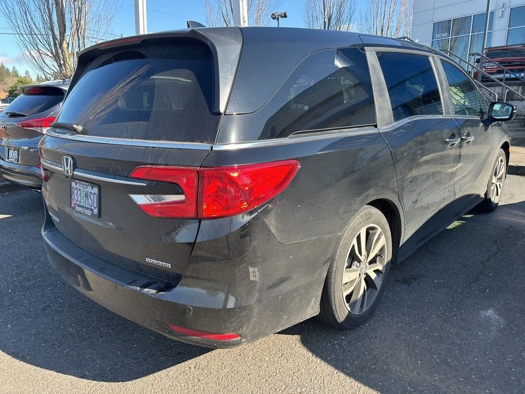 Used 2023 Crystal Black Pearl Honda Touring image 4