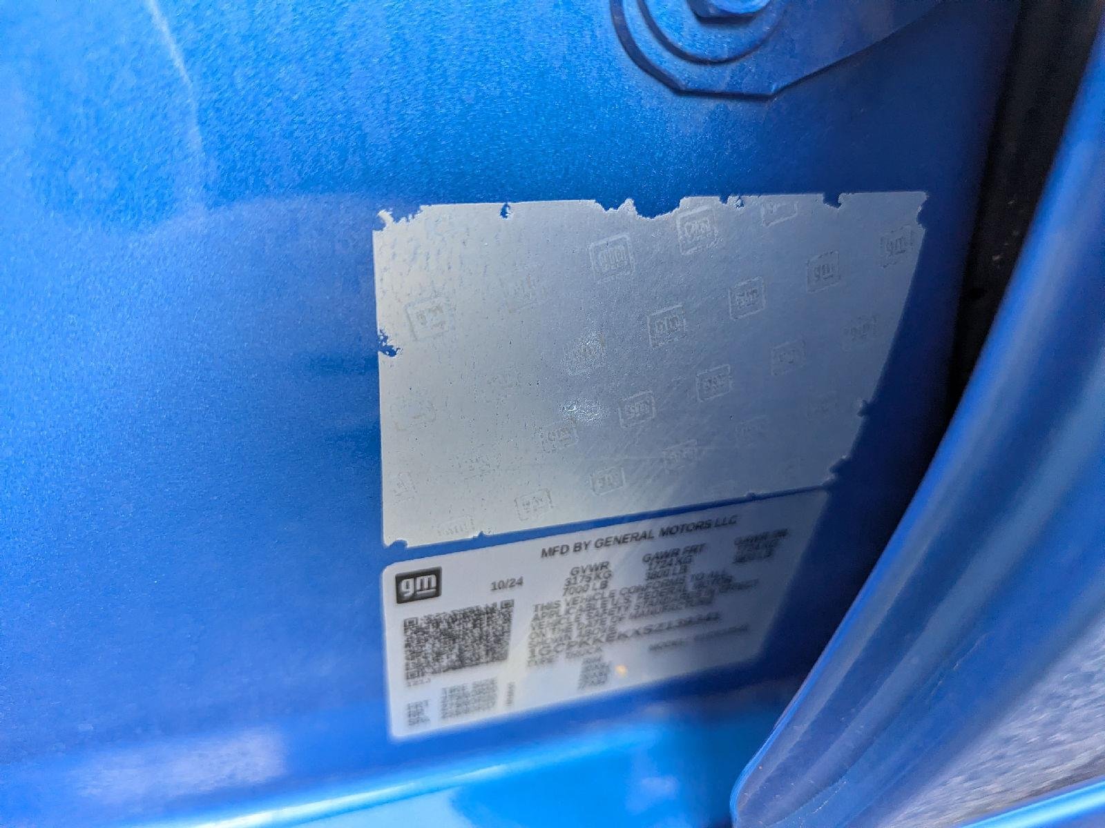 Used 2025 Riptide Blue Metallic Chevrolet LT image 29