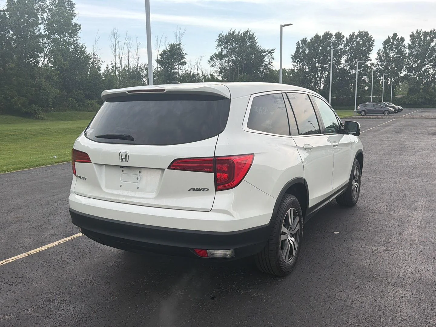 Used 2018 White Diamond Pearl Honda EX-L image 7