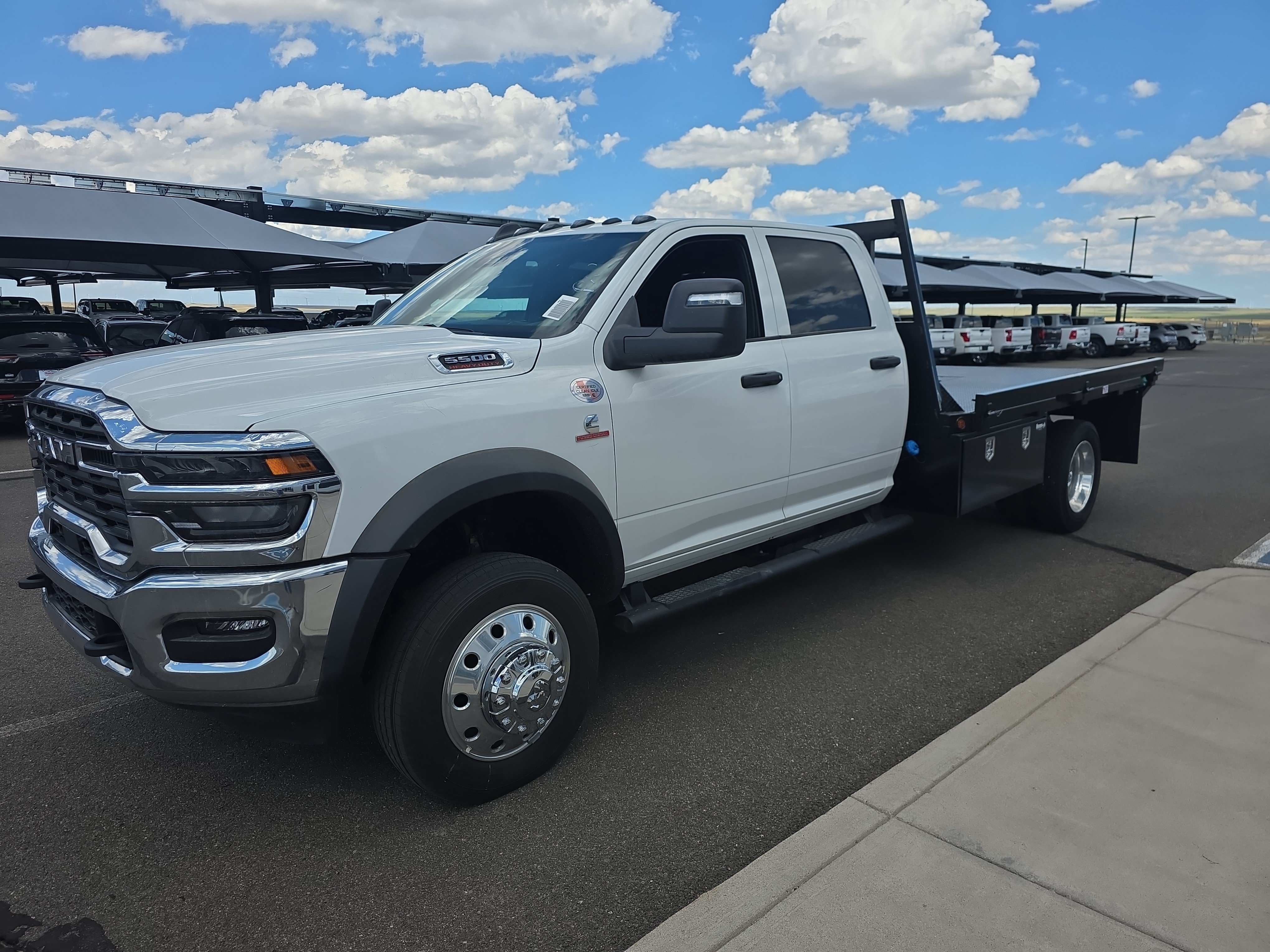 New 2026 Bright White Clear-Coat Exterior Paint RAM Tradesman image 3
