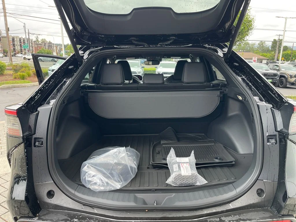 New 2026 Midnight Black Metallic Toyota XLE image 25