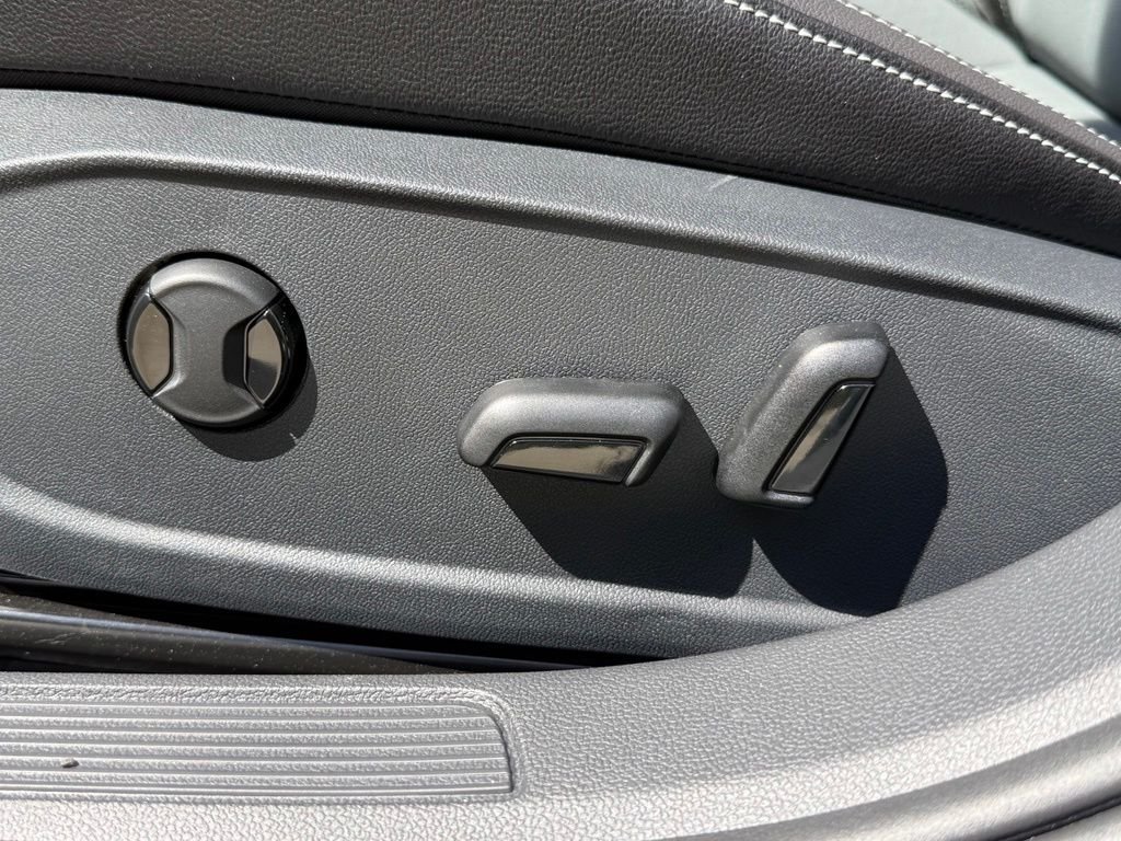 New 2026 Gray Volkswagen 1.5T SE image 24