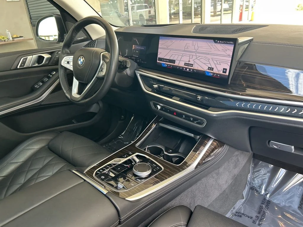 Used 2024 Black BMW xDrive40i image 30
