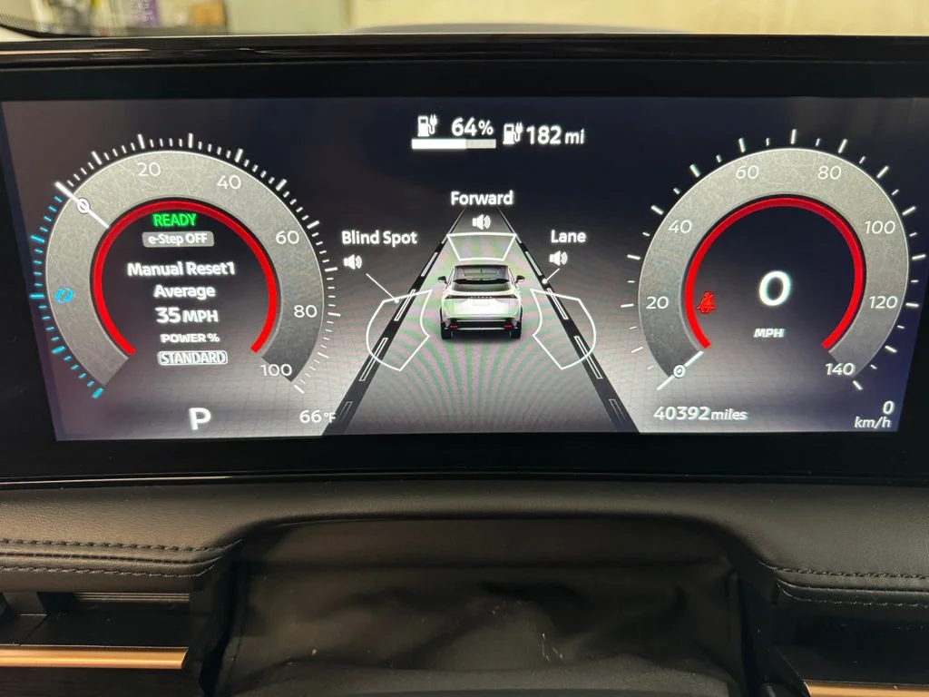 Used 2023 Gray Nissan ENGAGE image 20