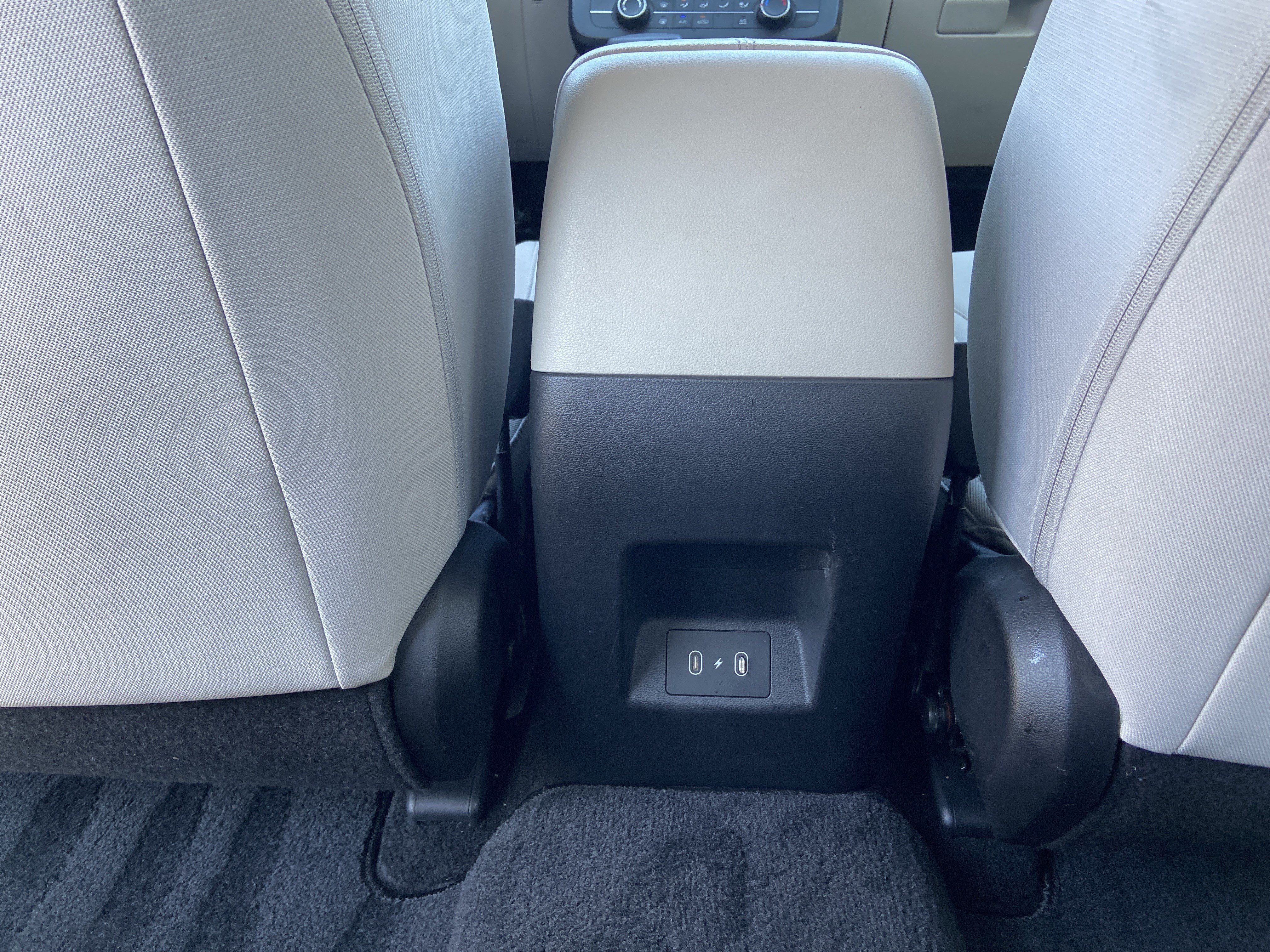 Used 2025 Phantom Black Hyundai SE image 47