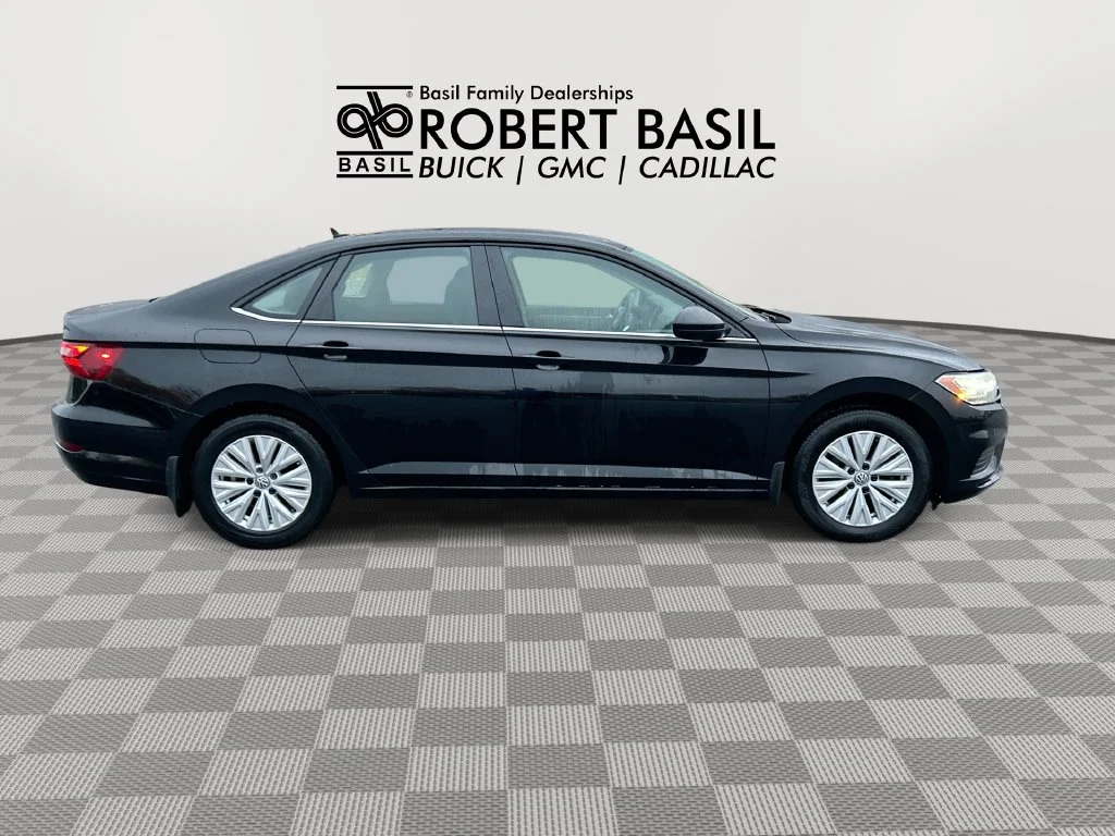 Used 2020 Black Volkswagen 1.4T S image 9