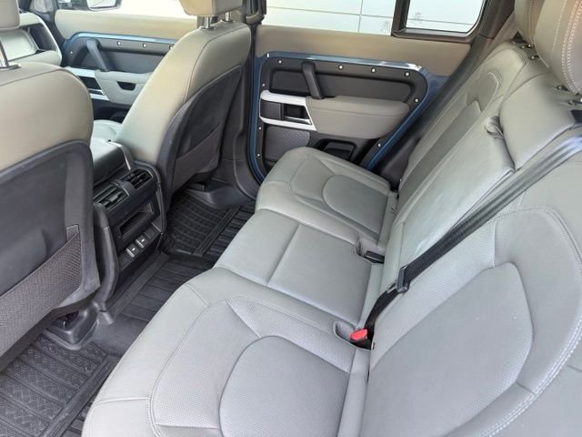 Used 2023 Blue Land Rover SE image 28