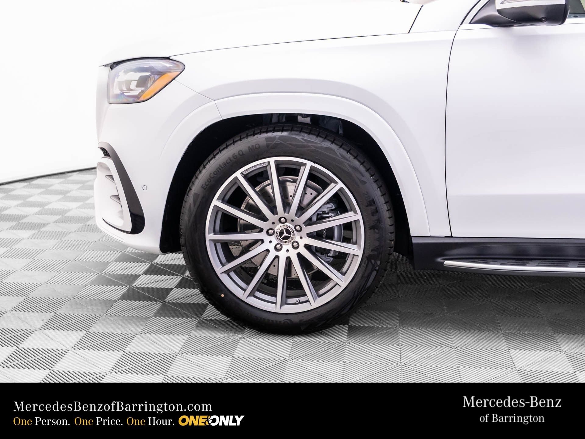 New 2026 MANUFAKTUR Moonlight White Metallic Mercedes-Benz GLS 580 image 38
