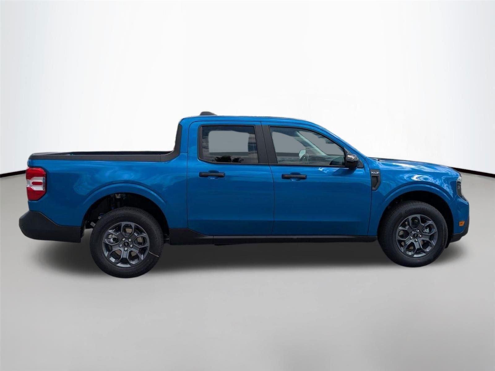 2025 Ford Maverick XLT - Photo 6