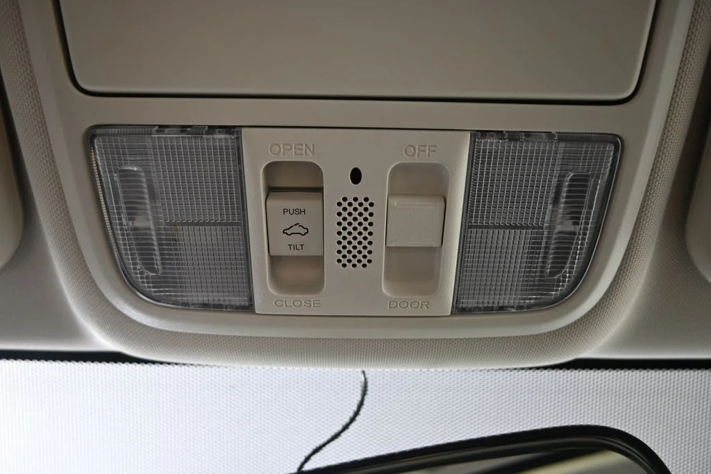 Used 2013  Honda EX-L image 32