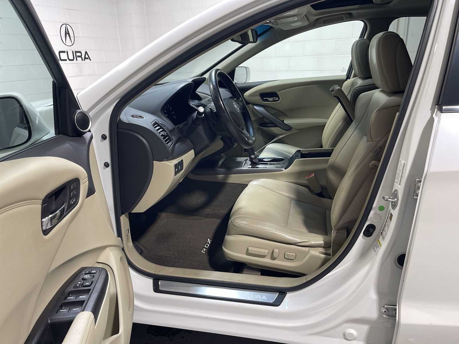 Used 2015 Acura RDX Technology Package with VIN 5J8TB4H5XFL017413 for sale in Verona, NJ