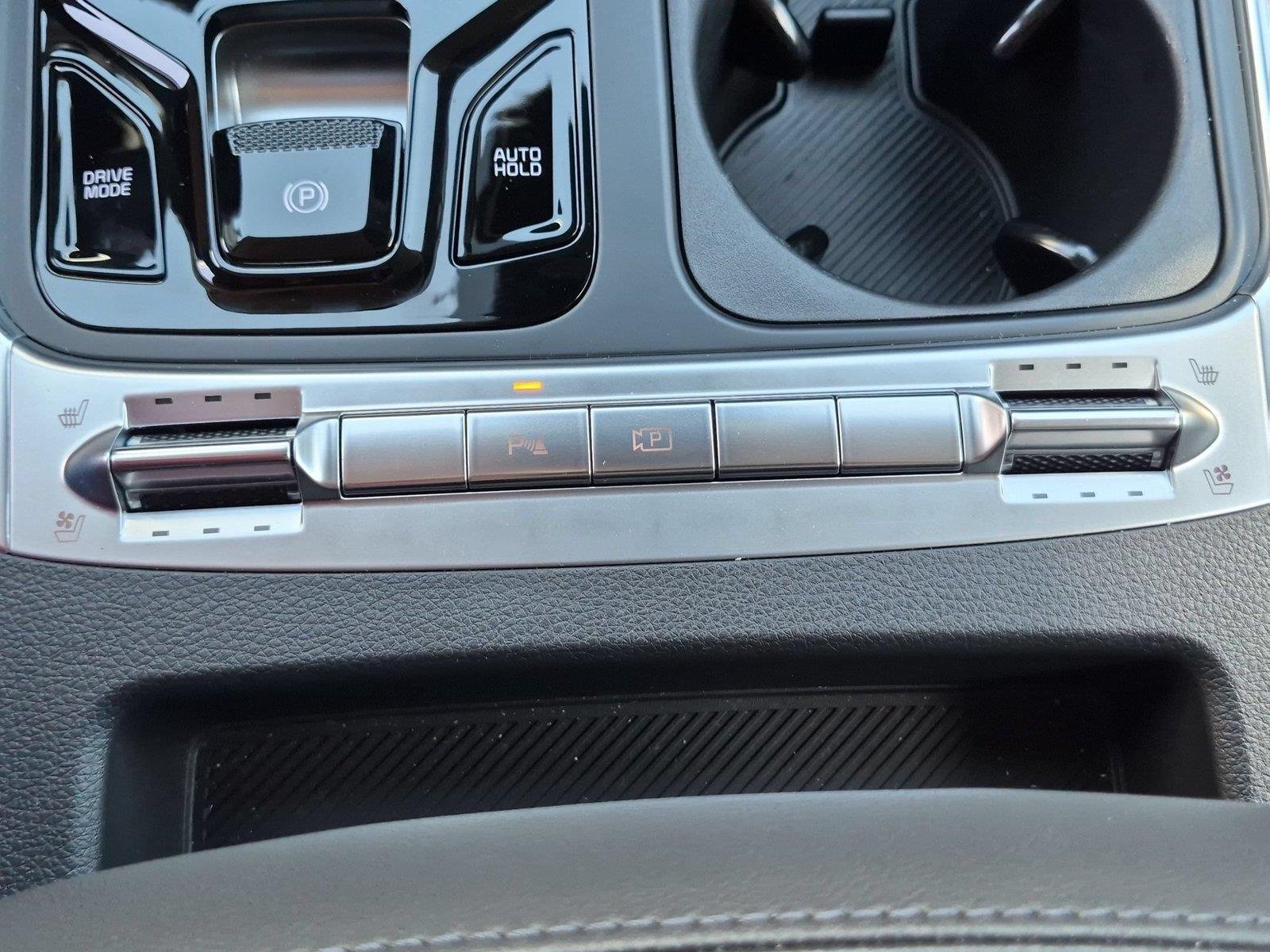 Used 2026 Ceramic Silver Kia SX image 29