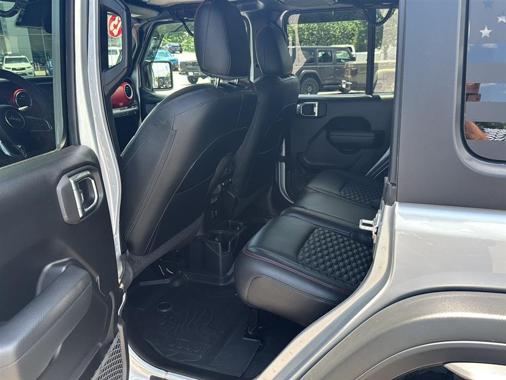 Used 2023 SILVER JEEP RUBI image 11