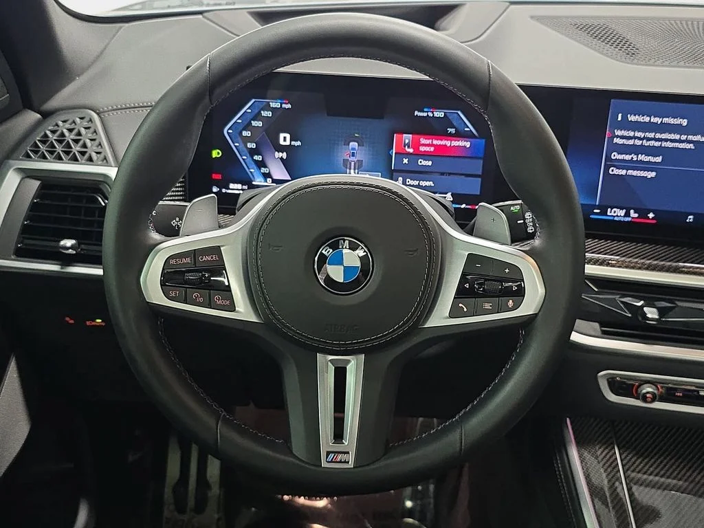 Used 2025 Gray BMW M60i image 13