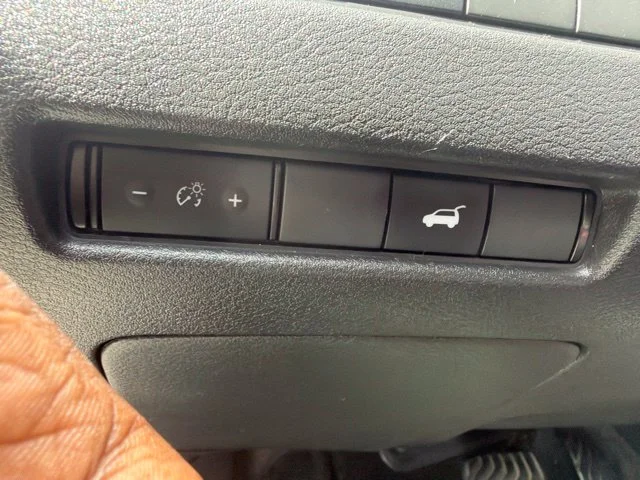 Used 2023 Blue Nissan SV image 17