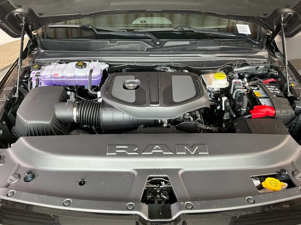 New 2026 Granite Crystal Metallic Clearcoat RAM Warlock image 32