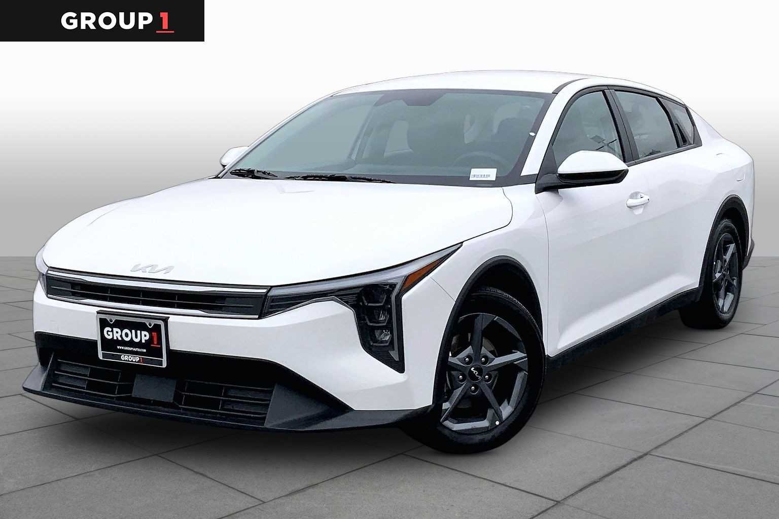 2025 Kia K4 LXS AT's photo