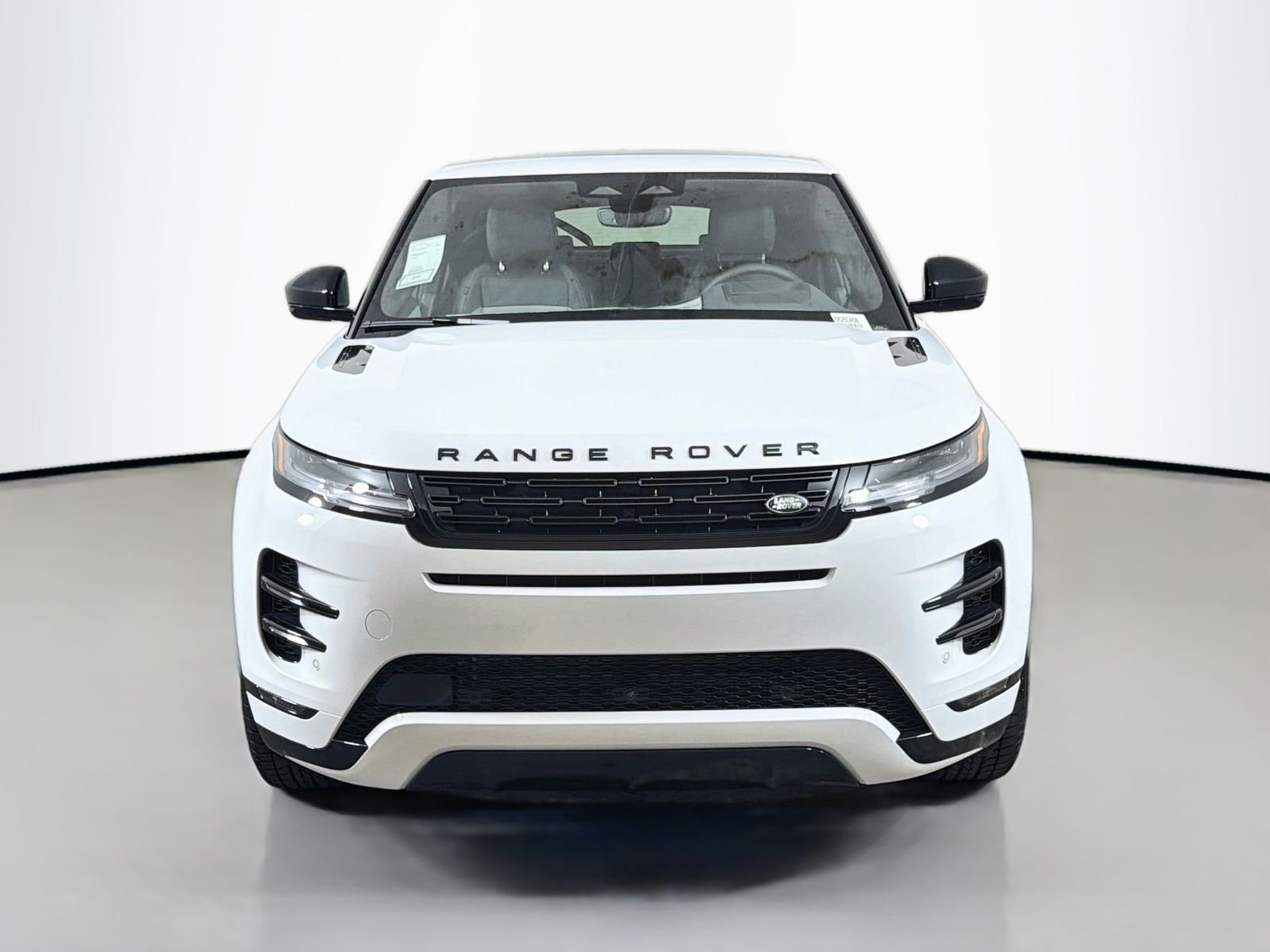 New 2026 Fuji White Land Rover Hoxton Edition image 8