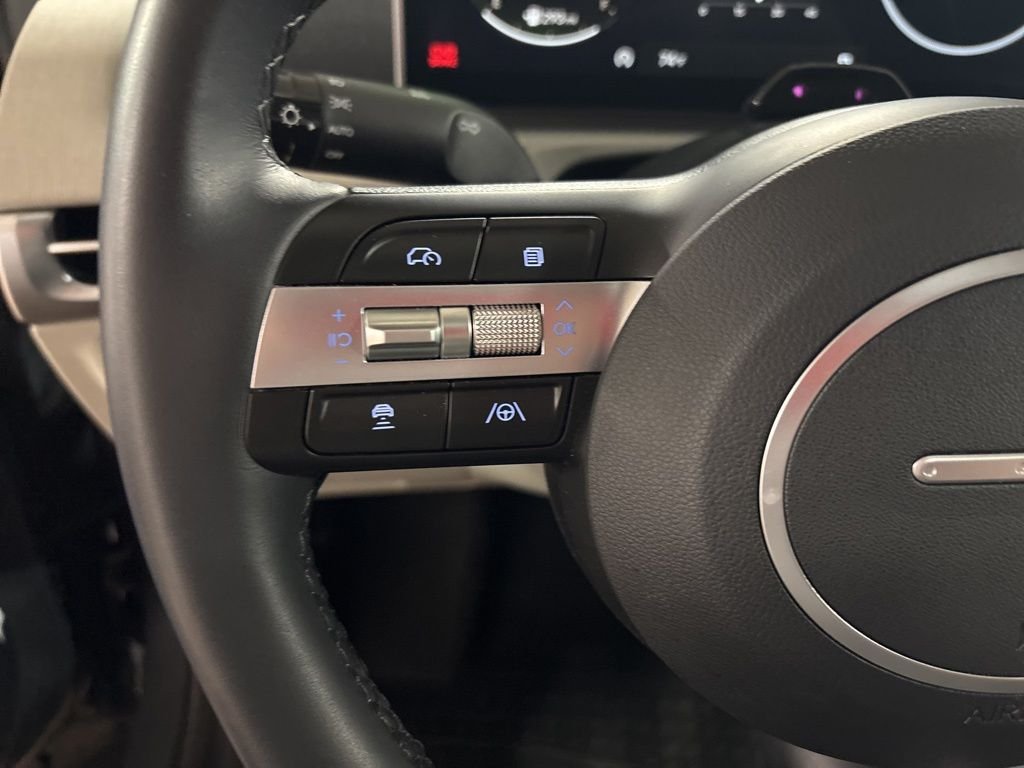 Certified Used 2025 Gray Hyundai SEL Convenience image 13