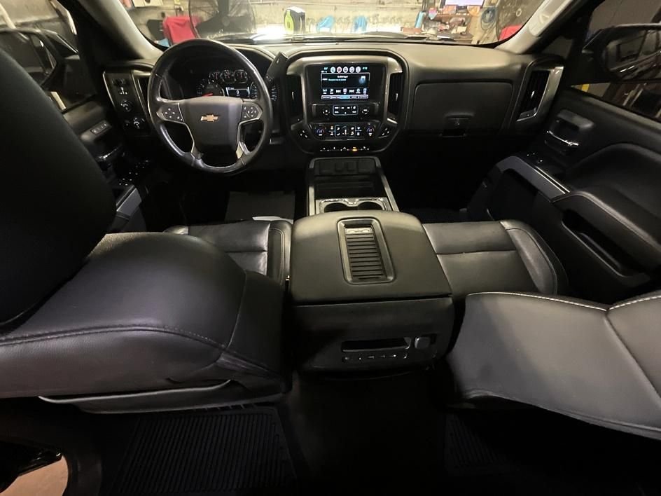 Used 2018 Black Chevrolet LTZ image 3
