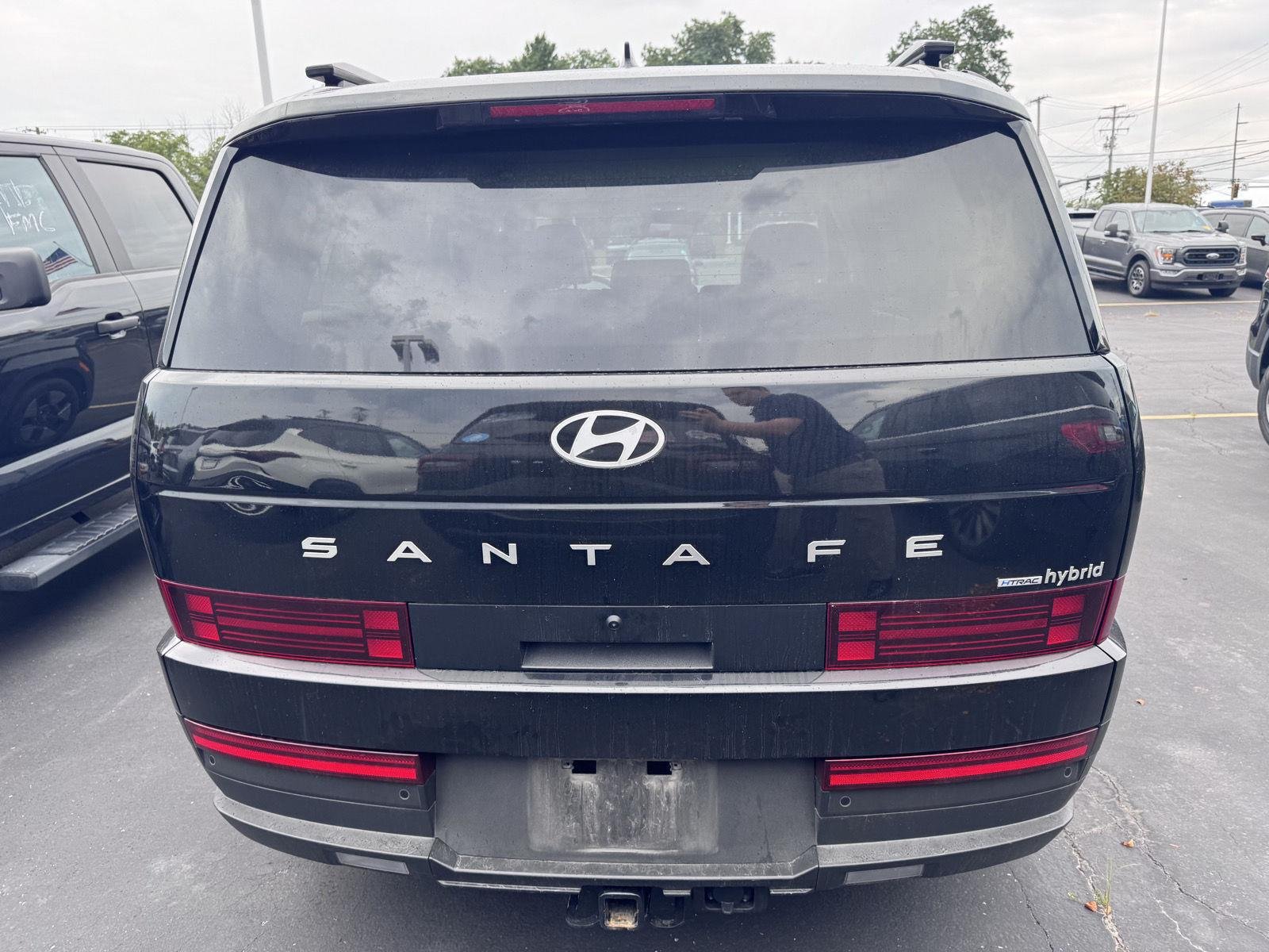 Used 2026 Phantom Black Hyundai SEL image 5