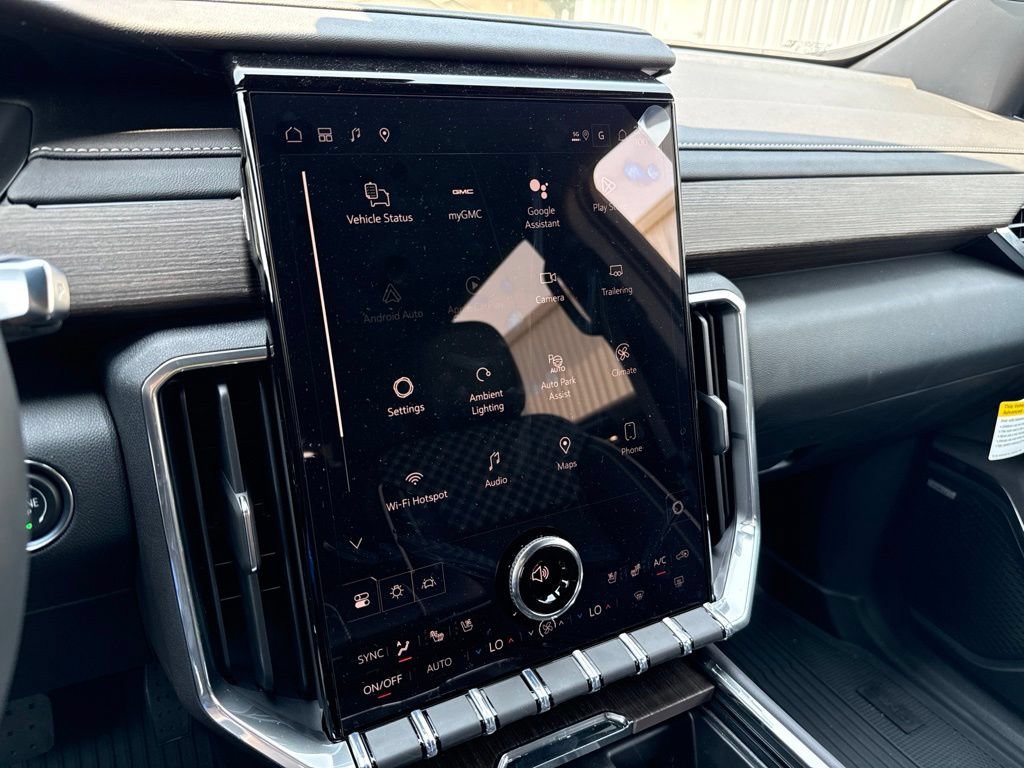 2026 GMC Acadia Denali - Photo 28