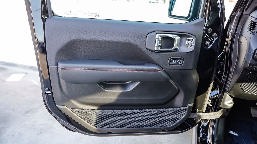 New 2026 Black Clearcoat Jeep Rubicon X image 25