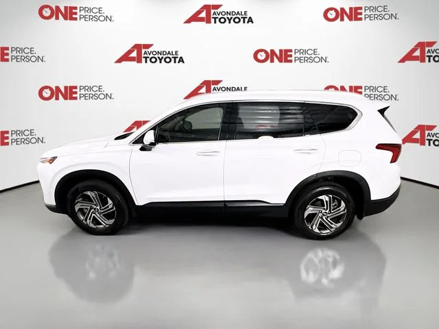 Used 2023 White Hyundai SEL image 4