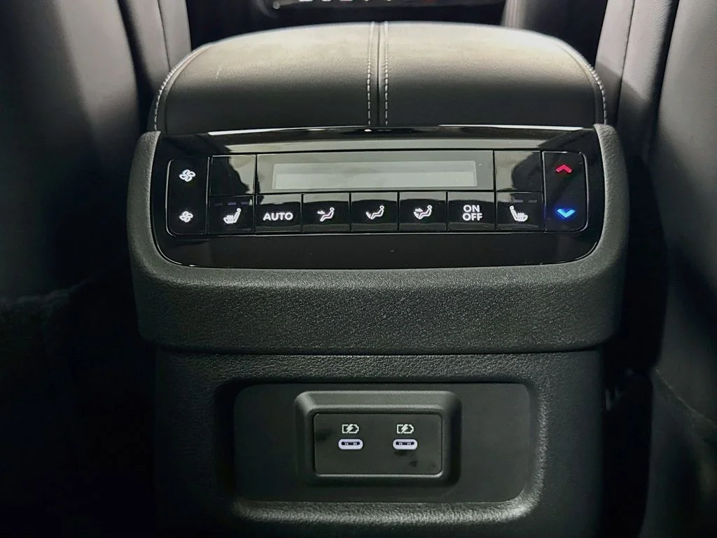 Certified Used 2026 Gray INFINITI LUXE image 34
