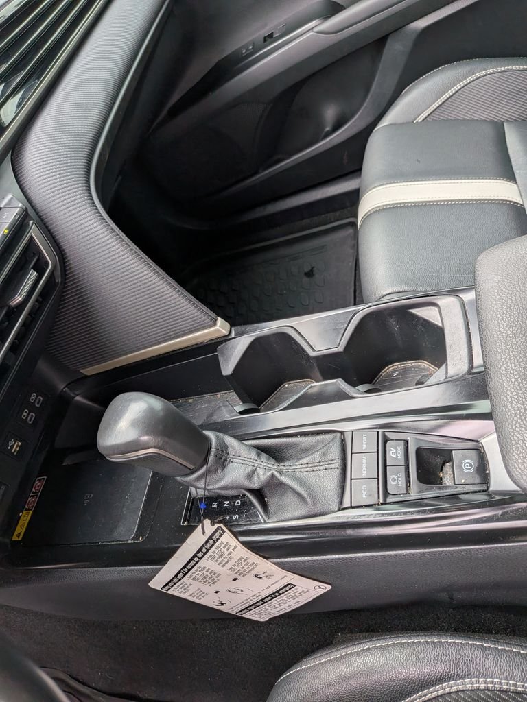 Certified Used 2025  Toyota SE image 21