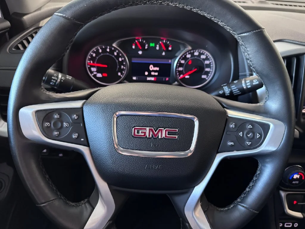 2023 GMC Terrain SLT - Photo 13