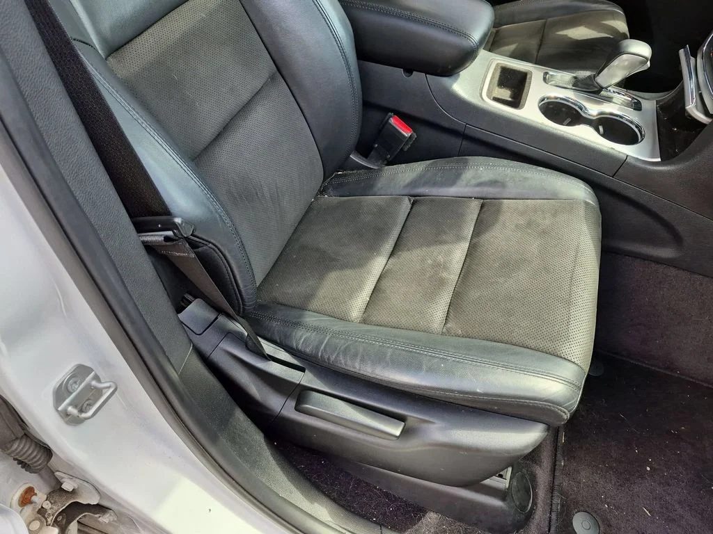 Used 2018 White Jeep Altitude image 27