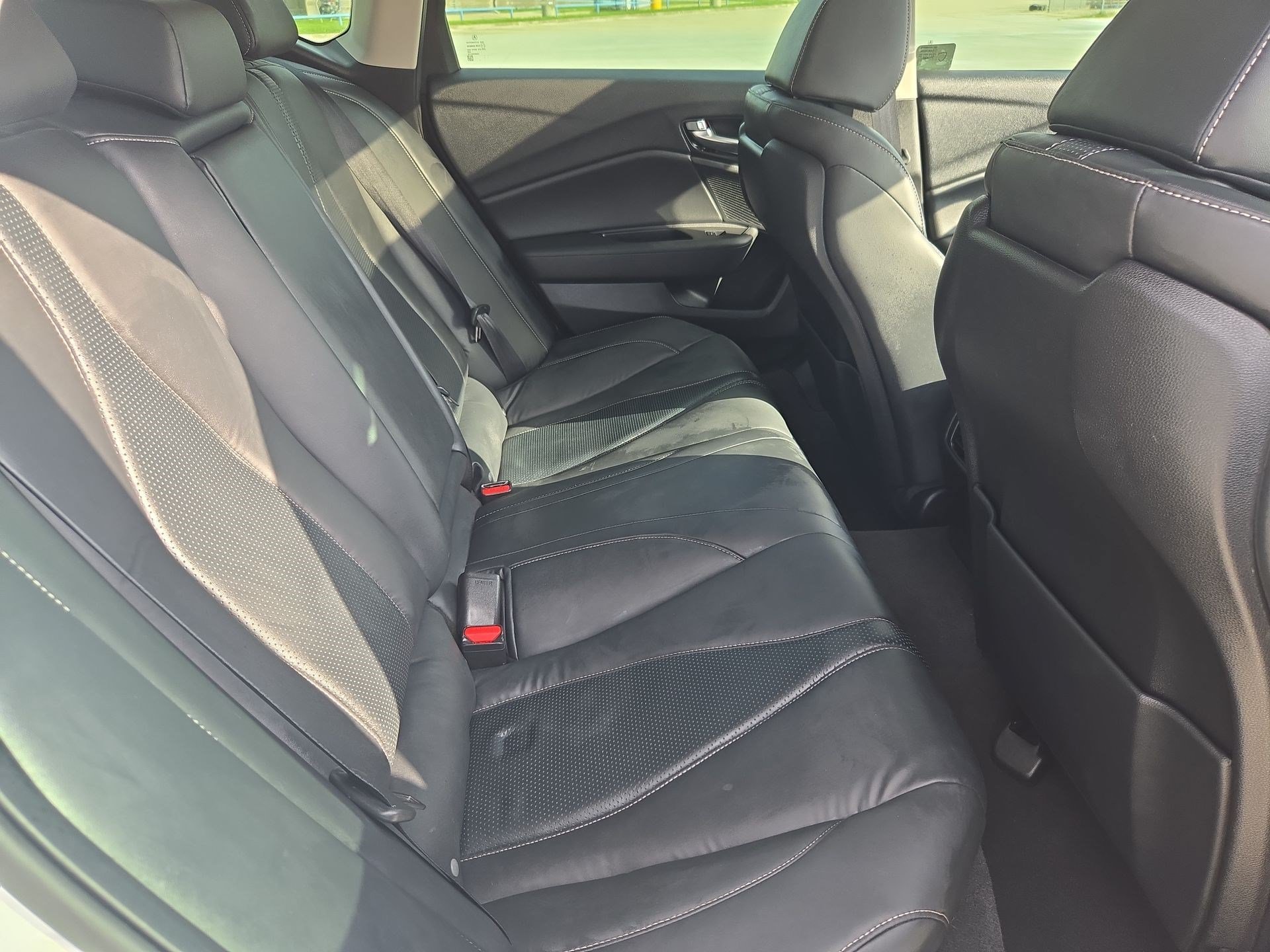 Used 2023 White Acura w/Technology Package image 31