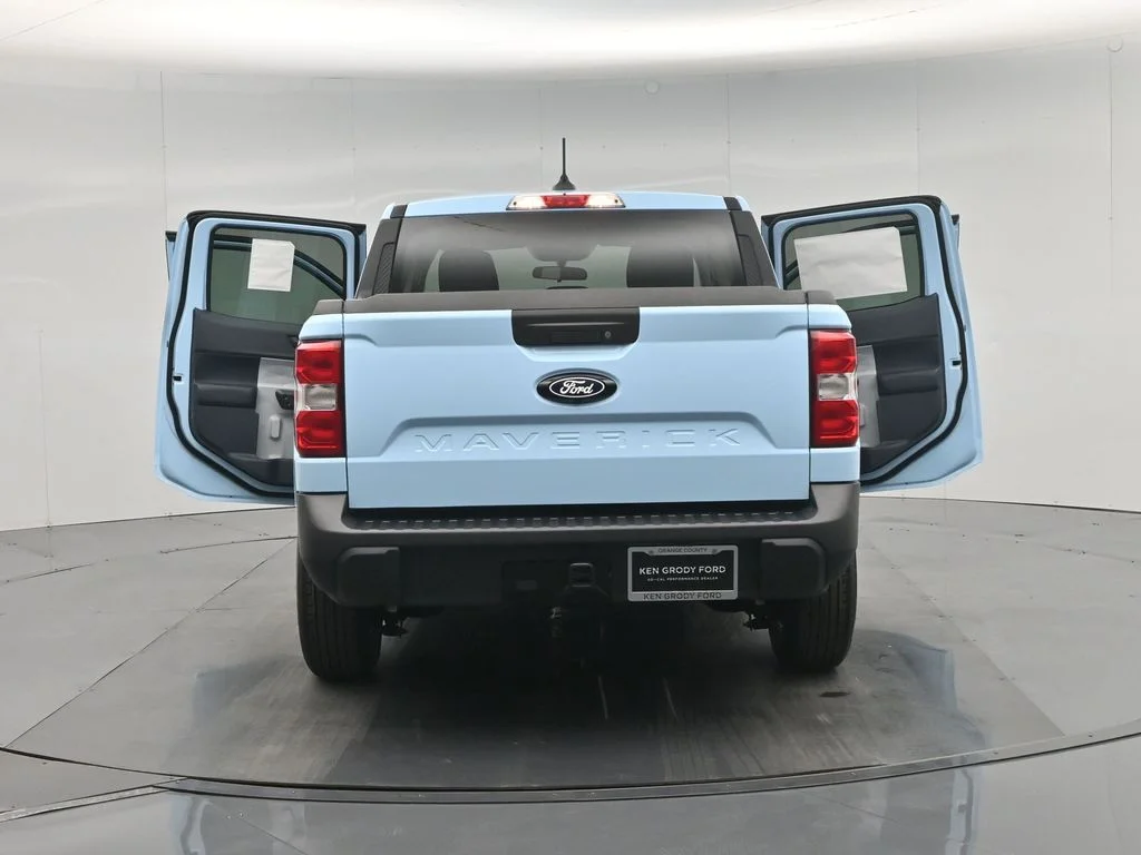 New 2026 Light Blue Ford XLT image 31