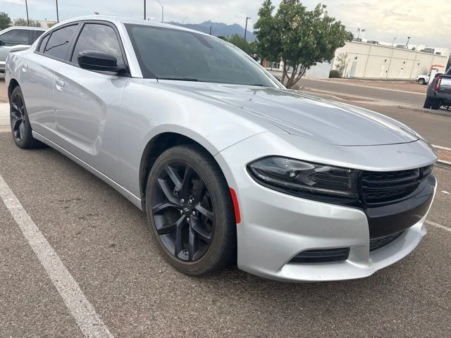 Used 2023 Silver Dodge SXT image 1