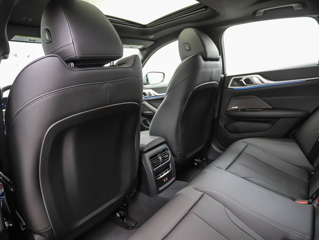 2025 BMW i4 40 - Photo 20