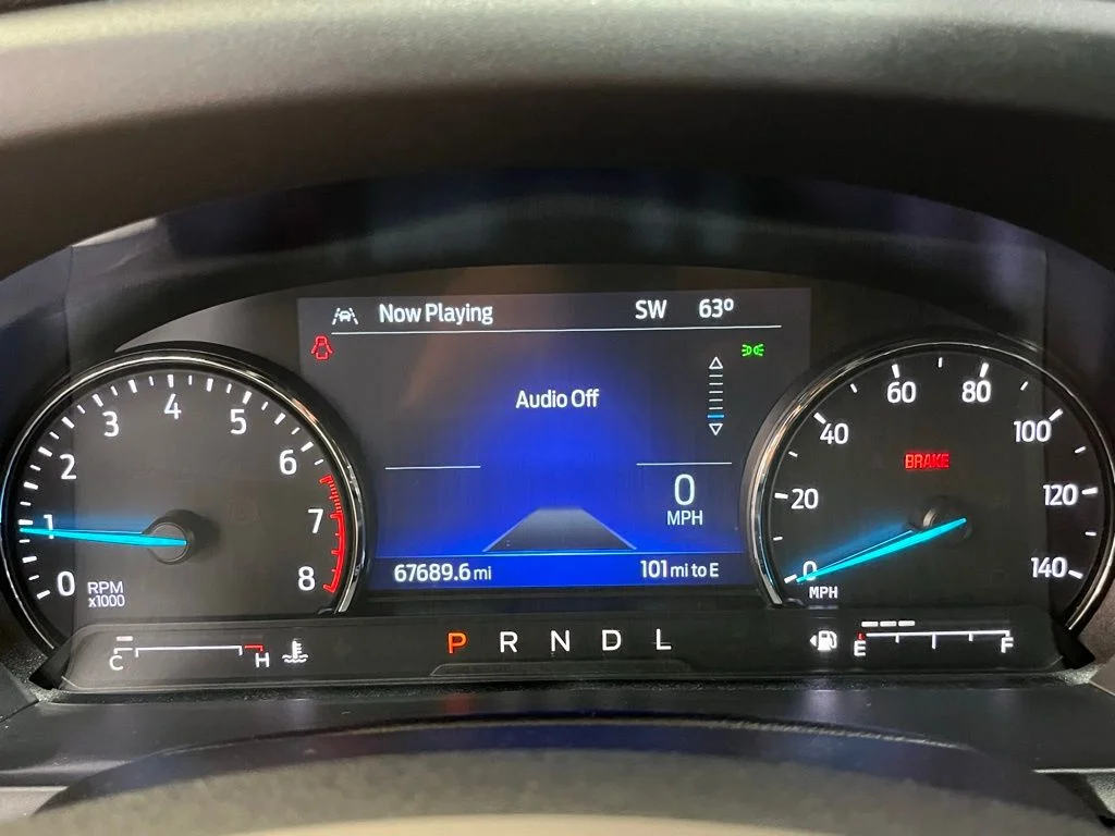 Used 2022 Gray Ford XLT image 22