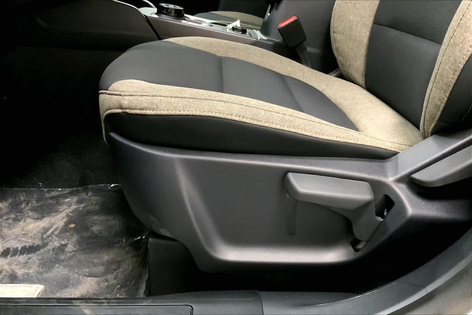 New 2026 Space White Metallic Ford Big Bend® image 19