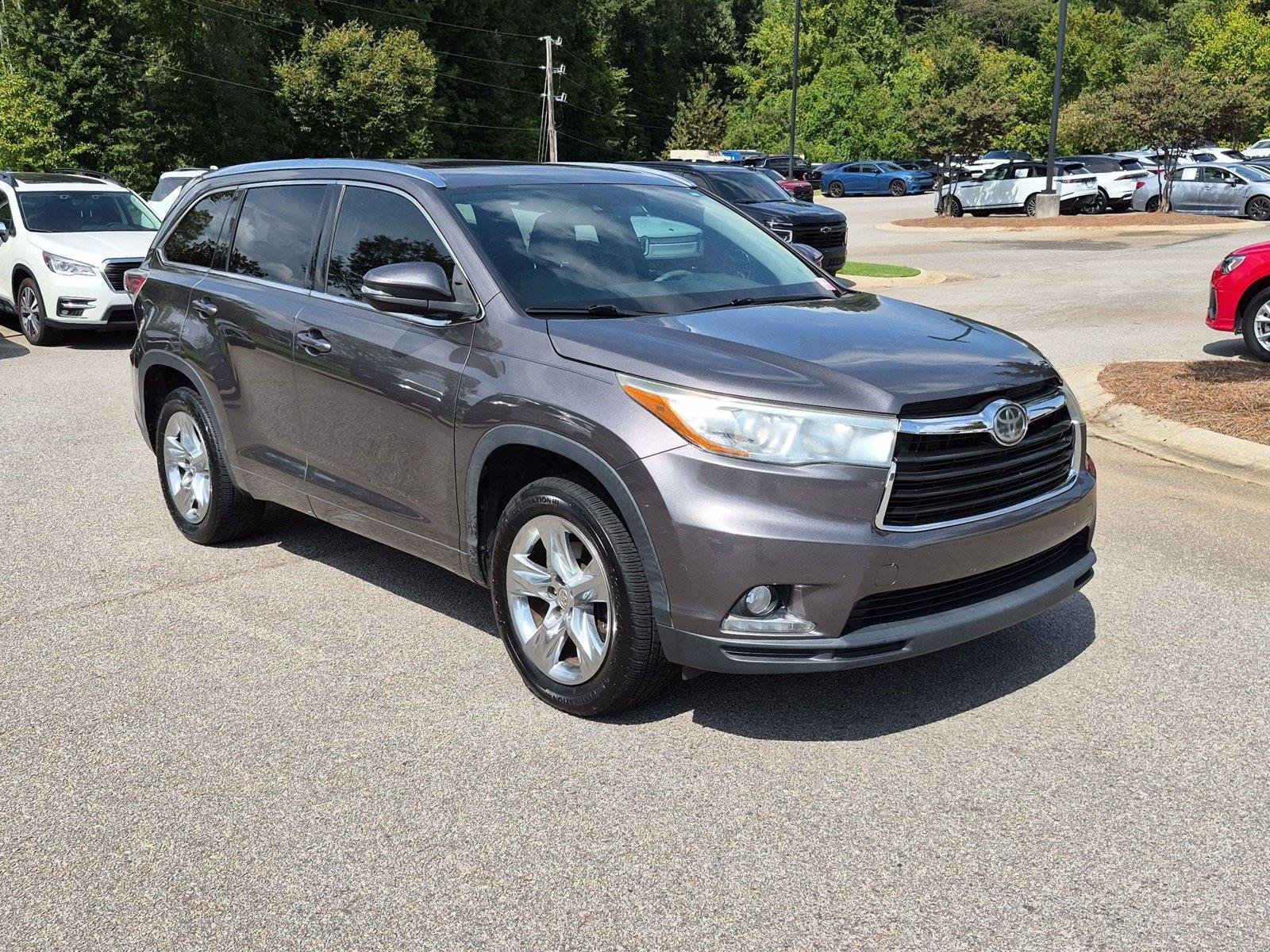 Used 2015 Predawn Gray Mica Toyota Limited image 4