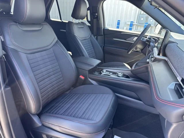New 2026 Agate Black Metallic Ford ST-Line image 28