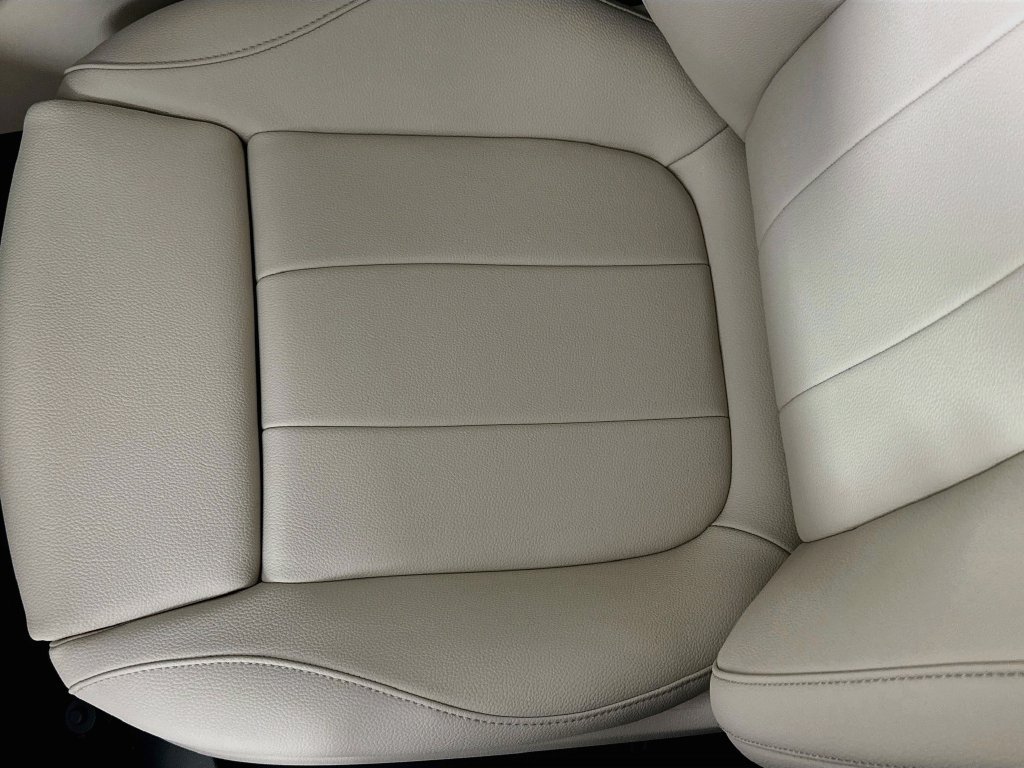 New 2026 Polar White Mercedes-Benz GLA 250 image 50