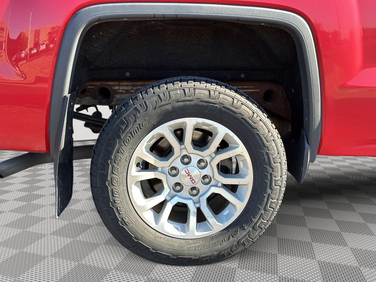 Used 2015 Fire Red GMC SLE image 10