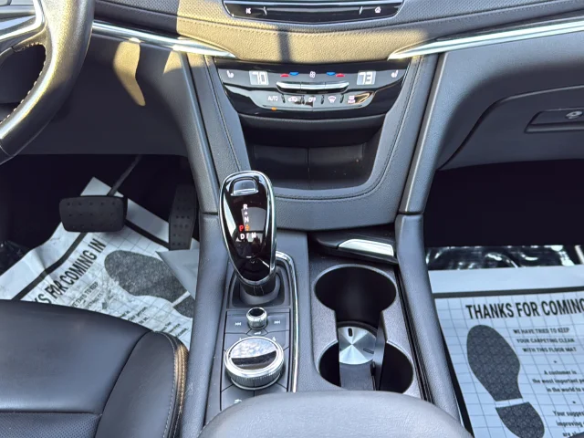 Used 2022 White Cadillac Premium Luxury image 29