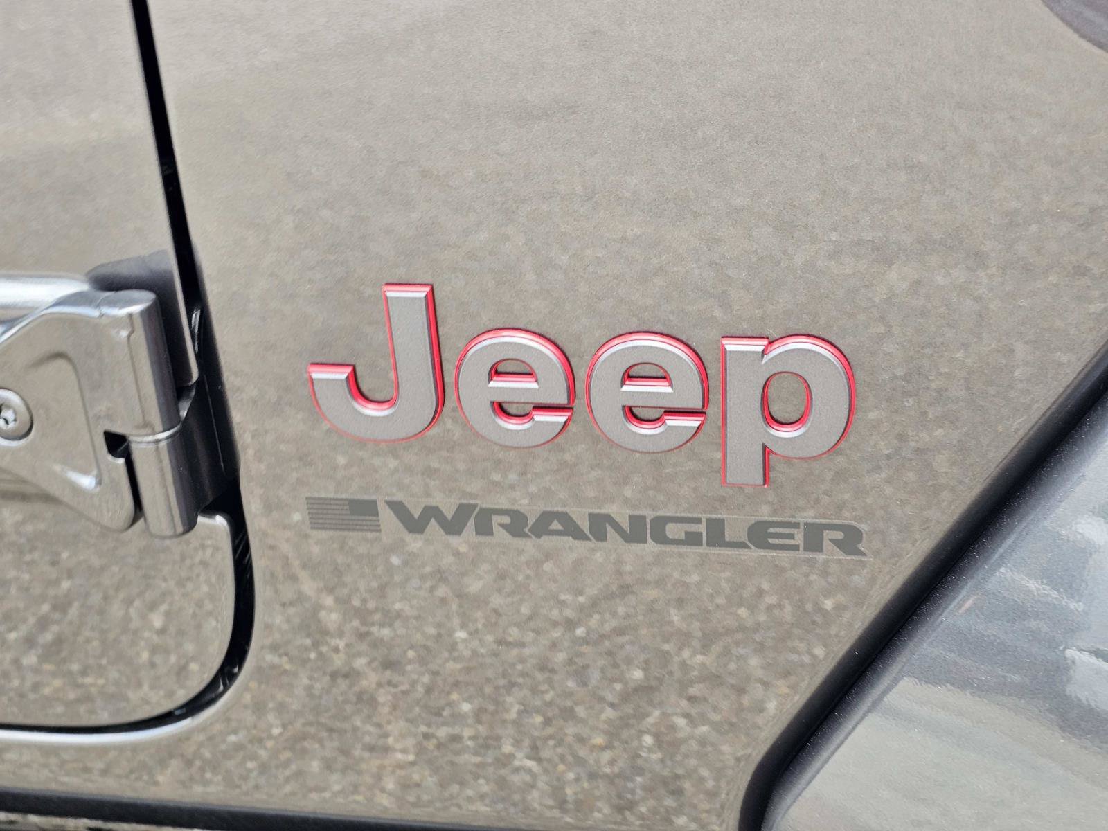 New 2026 Granite Crystal Metallic Clear-Coat Exterior Paint Jeep Rubicon X image 8
