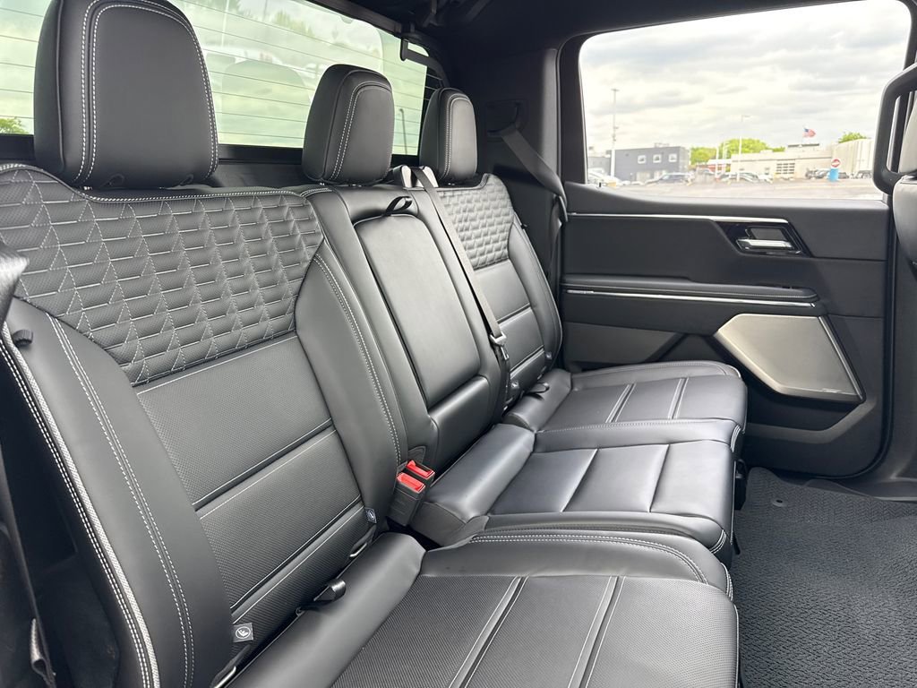 2025 GMC Sierra EV Denali - Photo 40