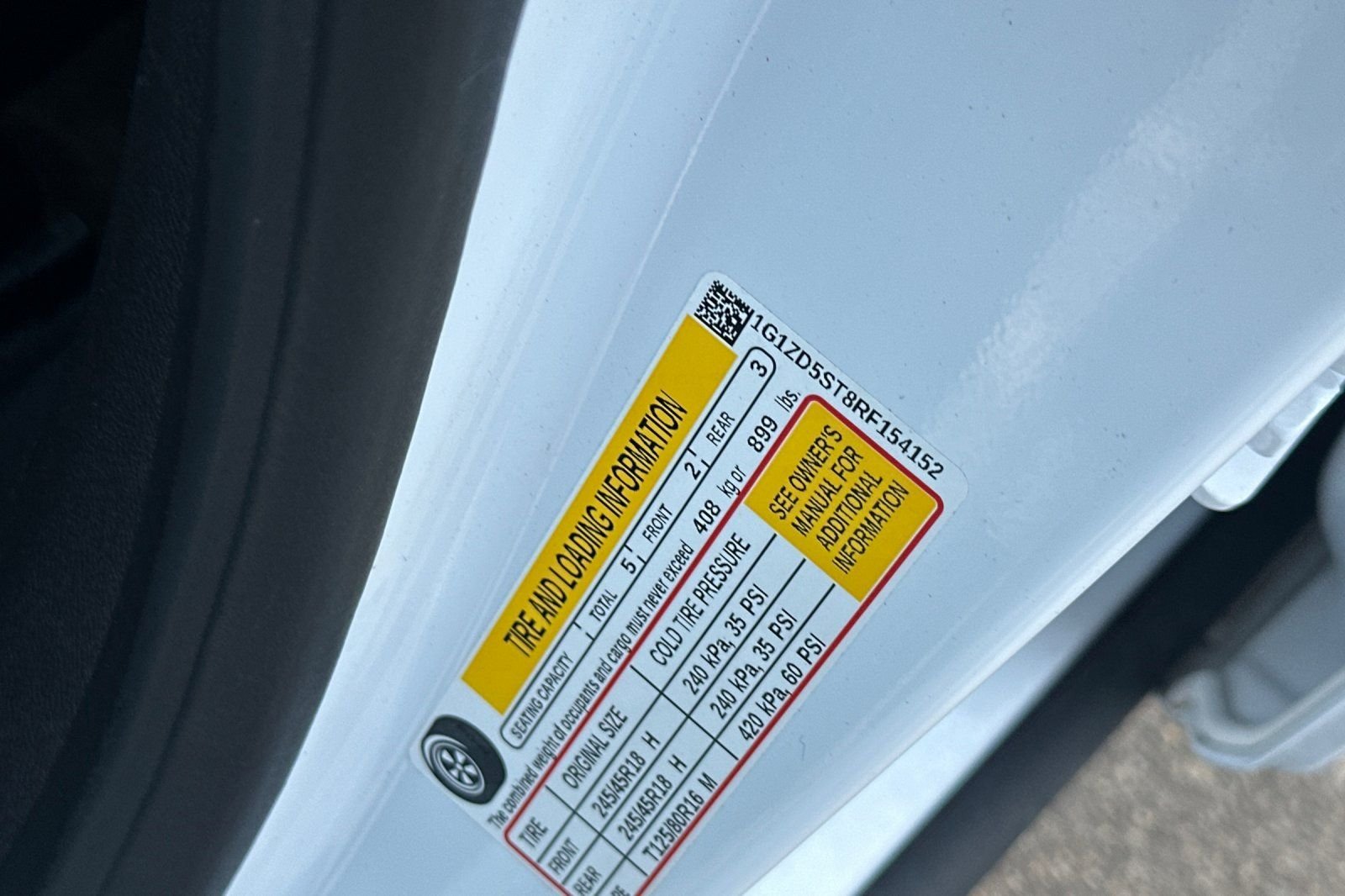 Used 2024 White Chevrolet LT image 33